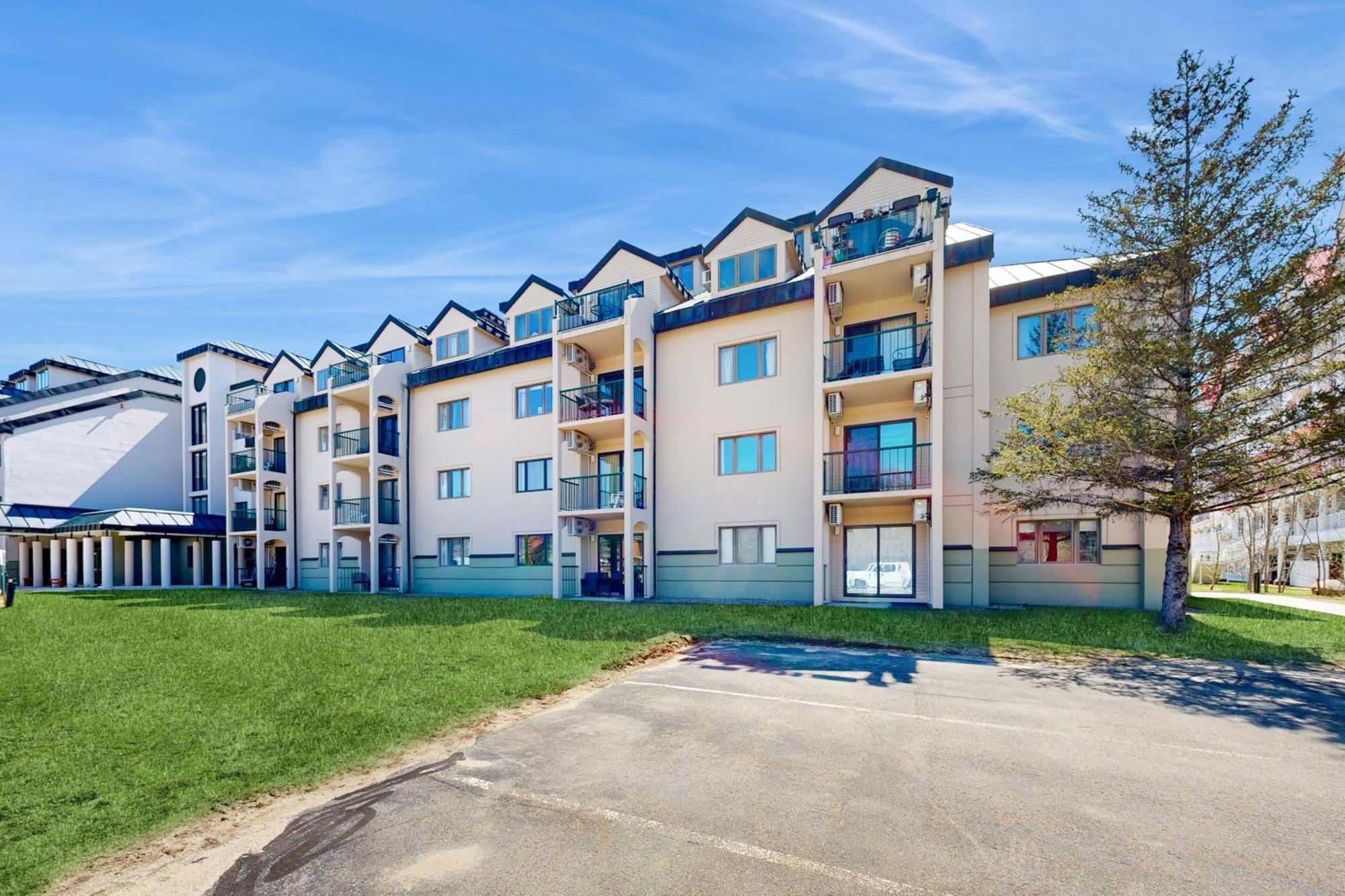 Autumn Colors Condo At Rivergreen Lincoln Exterior photo